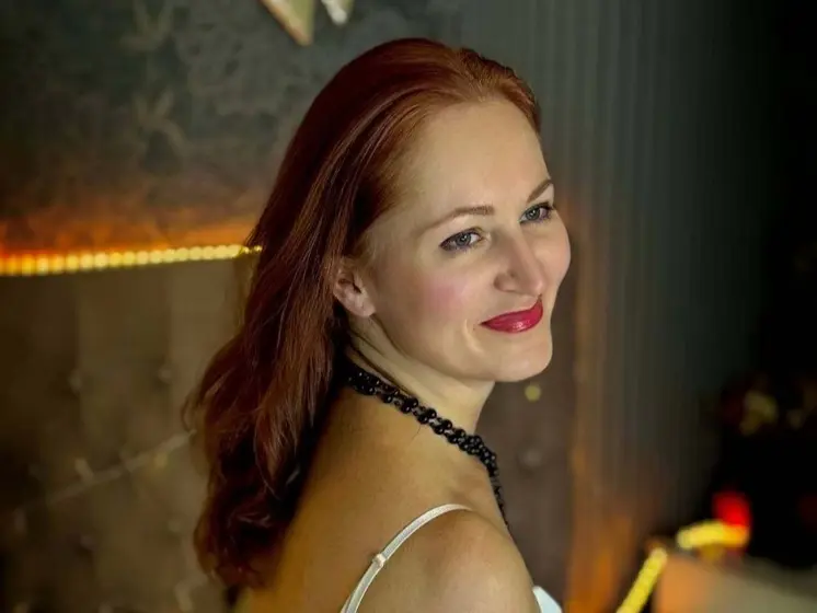 AmellyGrander Live Webcam